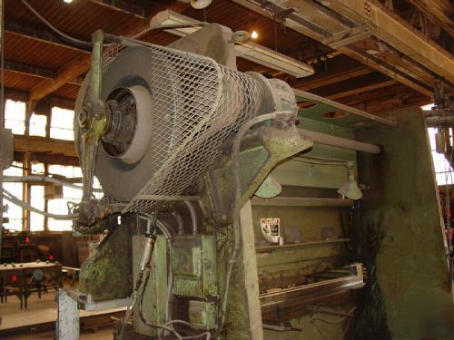 300 ton cincinnati series 120 mechanical press brake