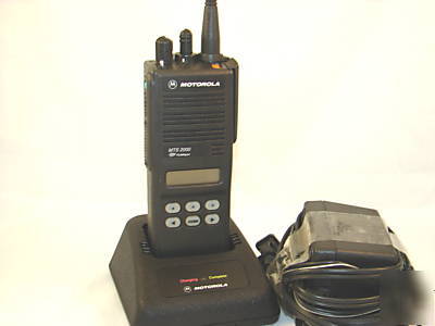 Motorola MTS2000 mts 2000 model ii - uhf 403-470