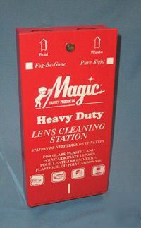 Eye glass cleaner lens clean station, metal container
