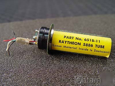 Ratheon ck 5886 pentode electrometer tube with socket