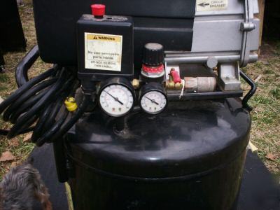 Air compressor 21GAL. excellent used condition