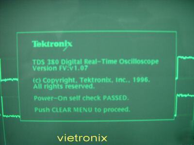 Tektronix TDS380 400MHZ 2GS/sÂ 2CH digitizing + manuals