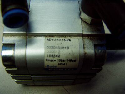 Festo pneumatic cylinder m/n: advu-40-15-pa