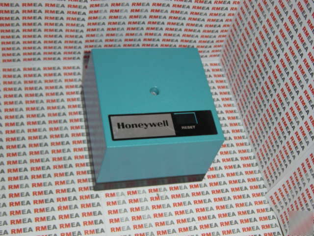 New honeywell R7795 a 1001 burner control 120V 