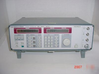Rohde & schwarz SMY01 9KHZ - 1.04GHZ signal generator