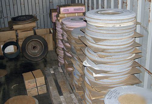 Grinding wheels 4 x 2 x 1 1/4 with 2 x 3/4 recess 