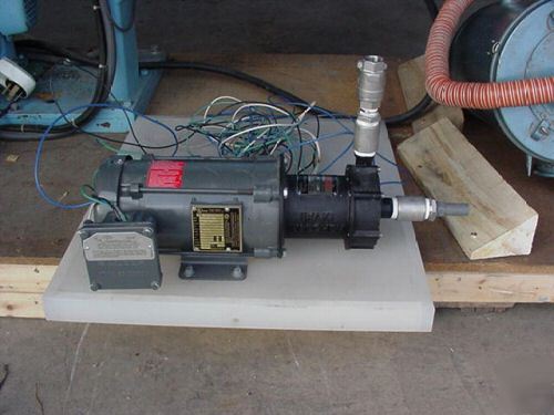 Iwaki walchem wmd-100RT magnetic drive centrifugal pump