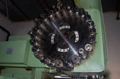 Dah lih mcv 1350 vertical machining center fanuc 11M
