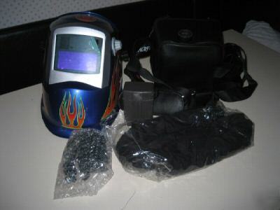 Auto darkening welding helmet 9-13 with air purifies 