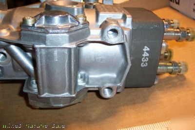 Bosch 4 cyl injection pump onan 147-0462-20 nos obo