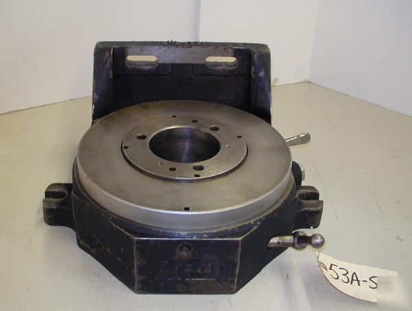 Walters tilting rotary table with dividing attachment