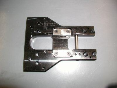 Finn power turret press clamp parts lower clamp 301055