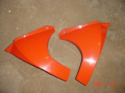  kubota excellant condition GR2100 tractor hood