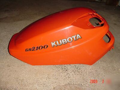  kubota excellant condition GR2100 tractor hood