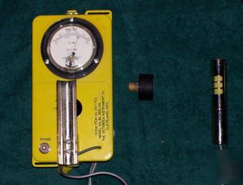 Radiation dirty bomb detector geiger counter working