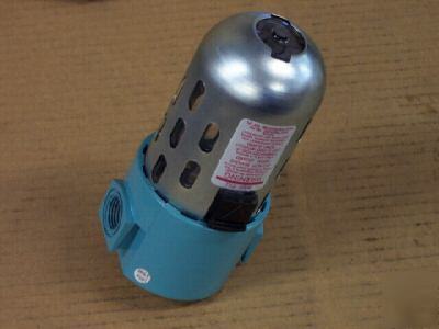 Wilkerson L27-04-000 pneumatic air lubricator 