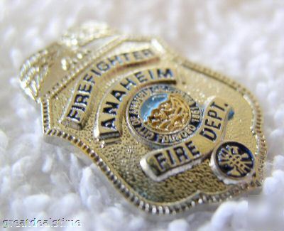 Anaheim,ca~fire dept.mini firefighter badge,shield