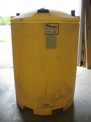 400 gallon chemical/water tank by poly processing co.