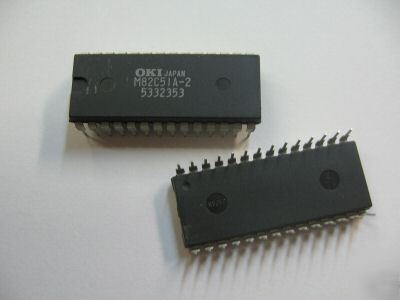 11PCS p/n M82C51A2 ; integrated circuit