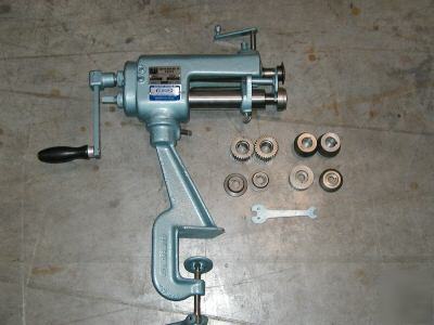 New roper whitney no. 622 combination rotary machine