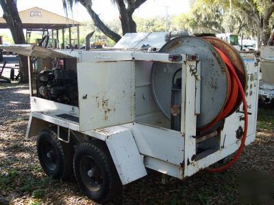 Sreco sewer cleaner self contained pull behind