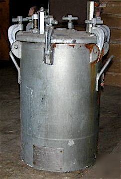 10 gal. painters pot