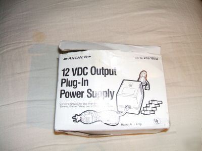  12 vdc output plug-in power supply converts 120VAC