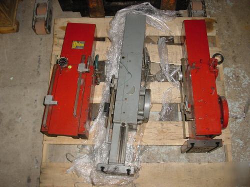 Hydraulic slide cylinders