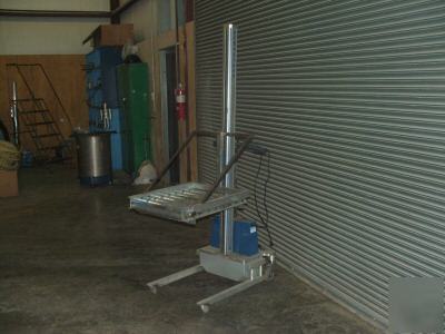 Ergotranz electric material lift w/ accessories et-220T