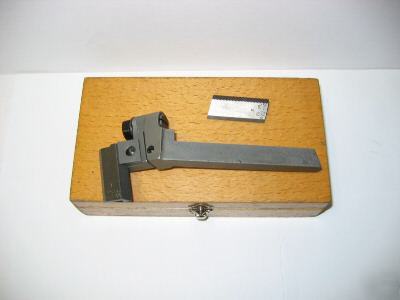 Lathe threading tool with box and resharpable tip