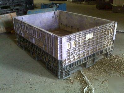 Collapsible pallet container box bin tote 64X48X25