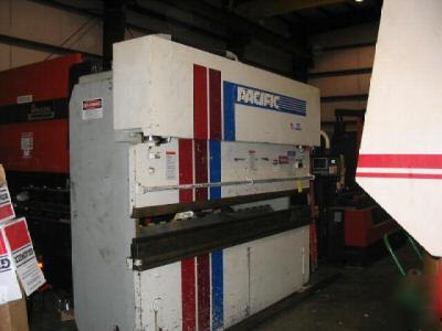 1992 pacific J110-10 10' x 110 ton, hydraulic, down act