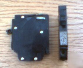 Crouse hinds 15 amp 1 p MM115 MM115R mm circuit breaker