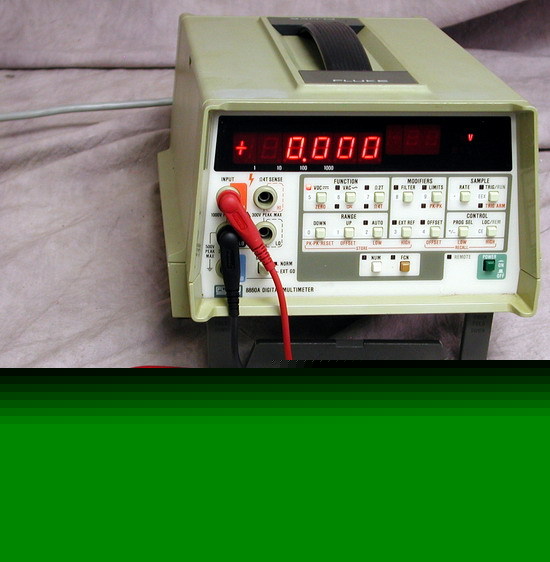 Fluke 8860A multimeter w/ accessories
