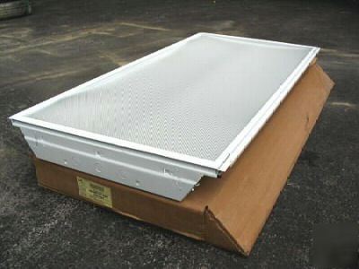 Metalux recessed flourescent light damp locations