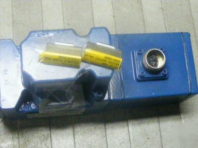 Moog servo valve model D641-230