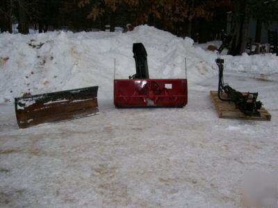 Honda snowblower and dozer blade