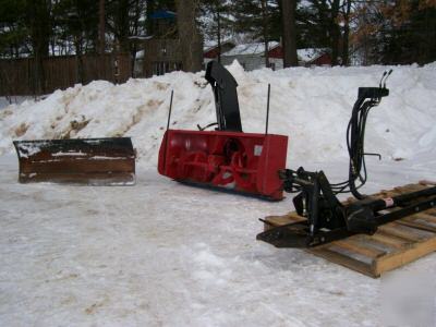 Honda snowblower and dozer blade