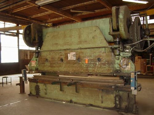 300 ton cincinnati series 120 mechanical press brake