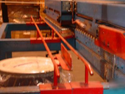 Haire gl iii box gluer w/ nordson pro blue 10 melter