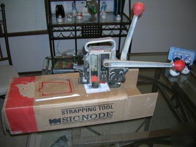 New signode am-34 metal bander brand only 2WEEKS old