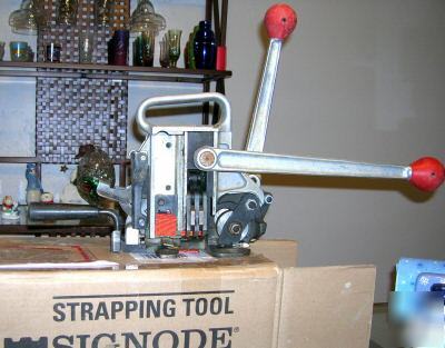 New signode am-34 metal bander brand only 2WEEKS old