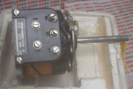 Powerstat type 21 variable autotransformer in:1PH 120V