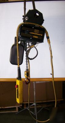 1 ton r&m elec chain hoist w/mt - good condition