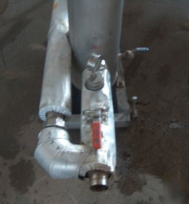 Usf filter vessel housing arrangement T910601 21TK03A-2