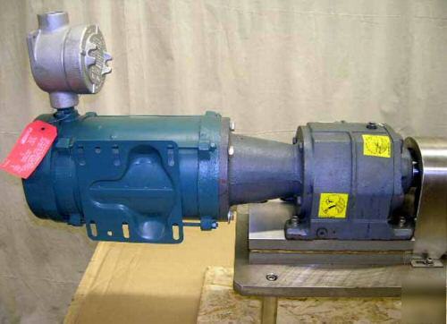 Waukesha rotary positive displacement pump model 6U