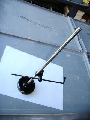 Surface gauge round fixed base 12
