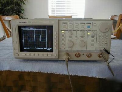 Tektronix tds 520A 500MHZ digitizing oscilloscope w/opt