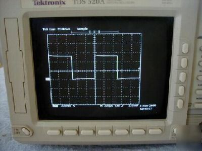 Tektronix tds 520A 500MHZ digitizing oscilloscope w/opt