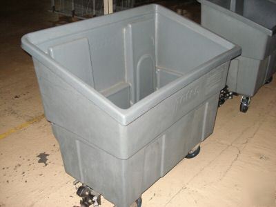 Toter work saver utility truck 12 bushel w/tongue&hitch